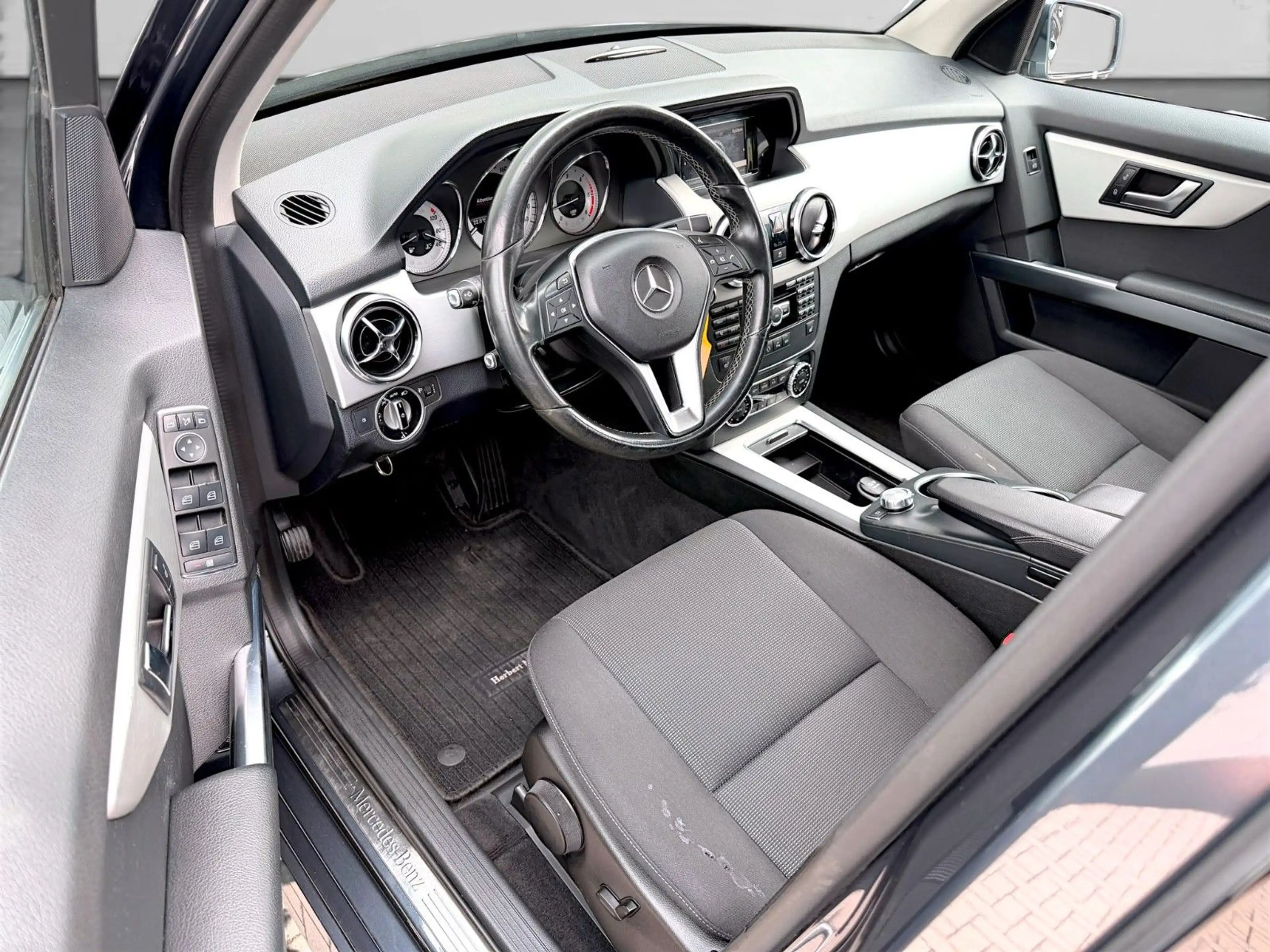 Mercedes-Benz GLK 220 CDI BLUEEFFICIENCY 4MATIC/NAVI/AHK/PDC/ — photo 10