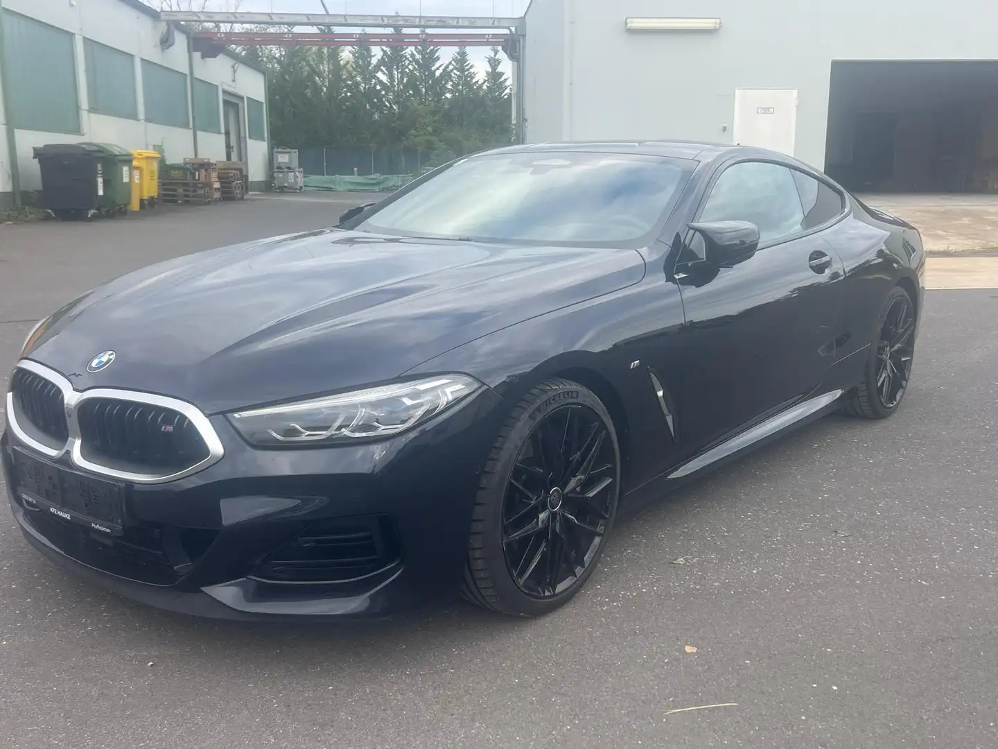BMW M850 M850i xDrive Aut. Schwarz - 2