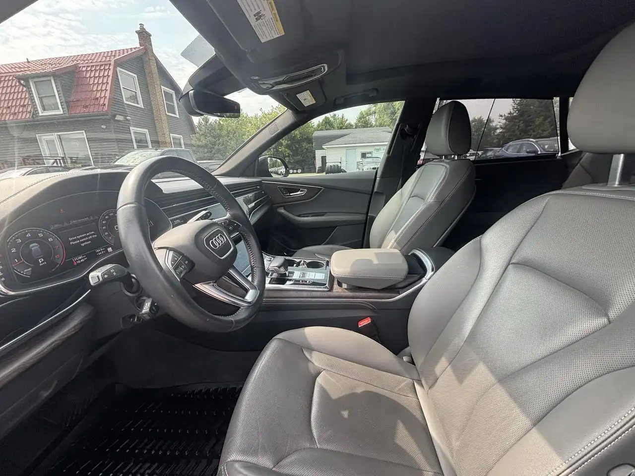 Audi Q8 fotografie Audi Q8