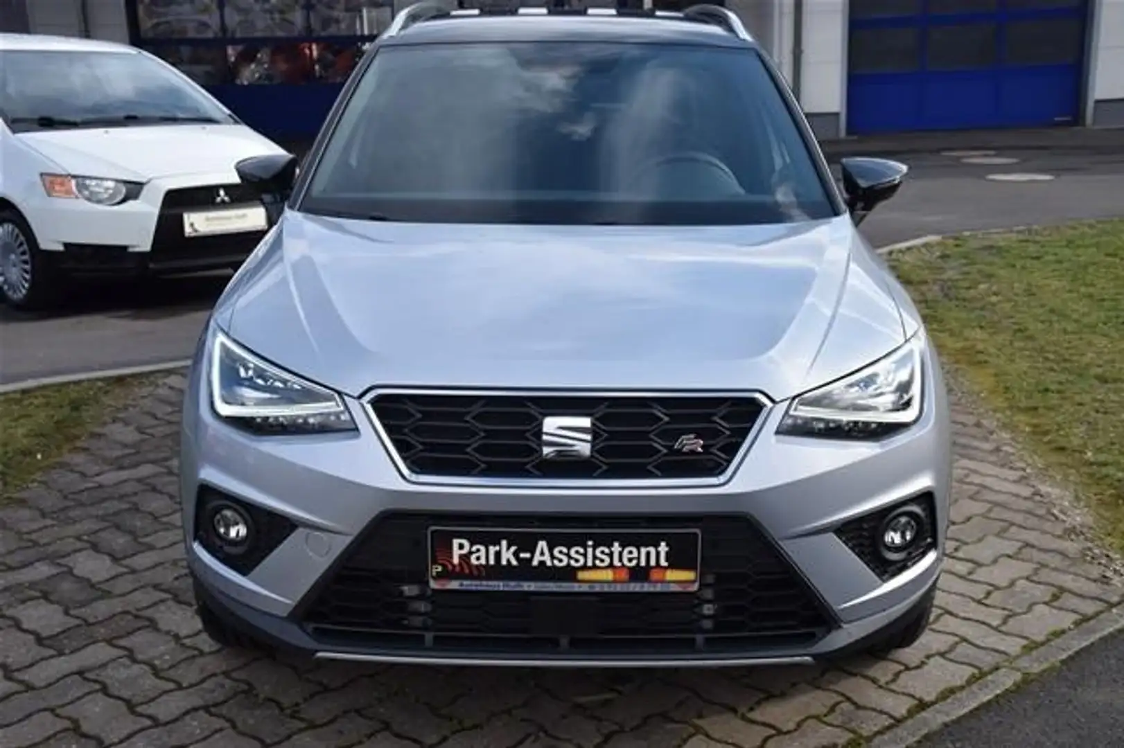 SEAT Arona 1.0 TSI FR LED NAVI APP PDC WINTERPAKET Argent - 2
