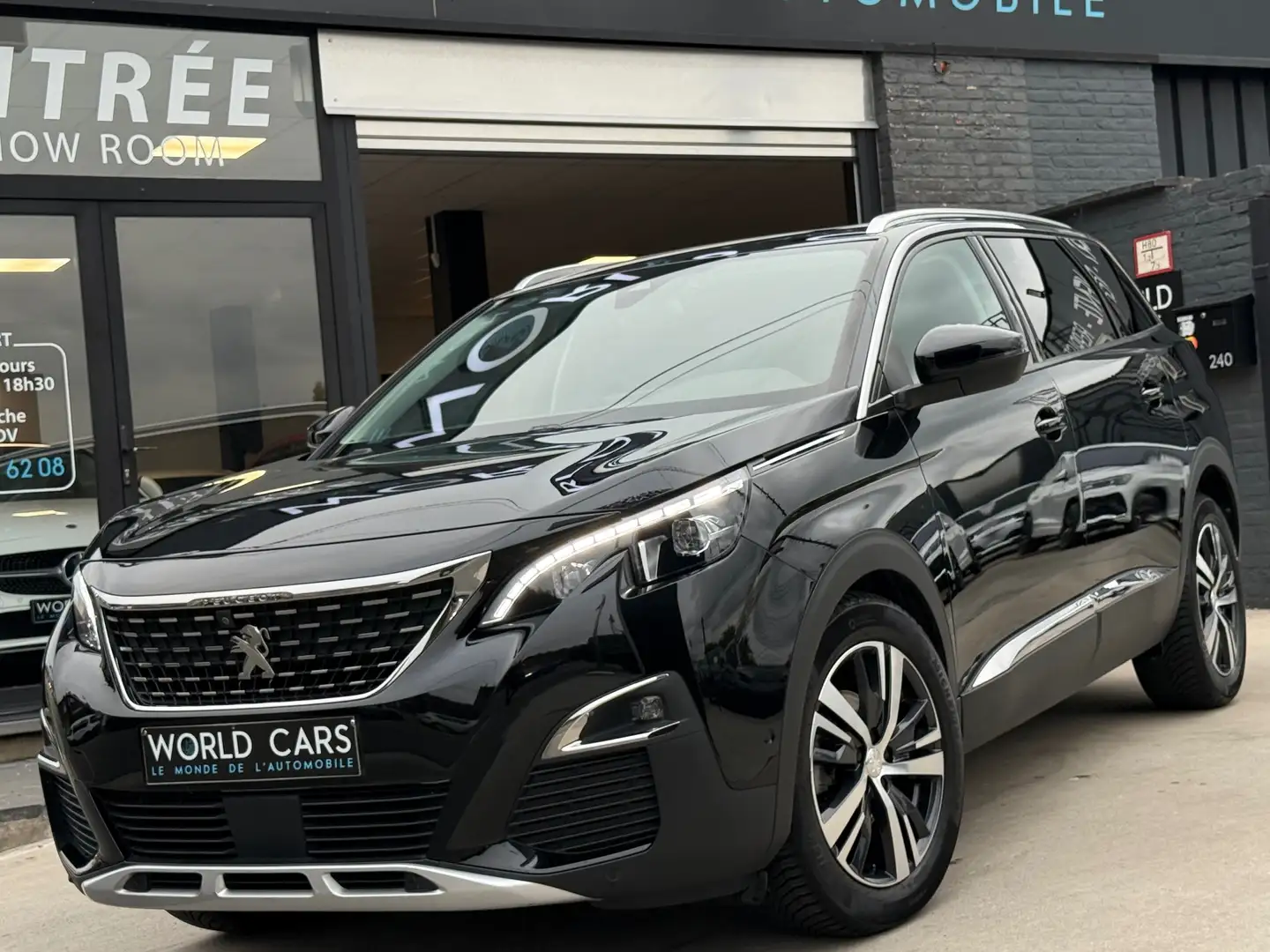 Peugeot 5008 1.5 BlueHDi 7PLACES - PANO - LINE ASS - CAM360° Schwarz - 1