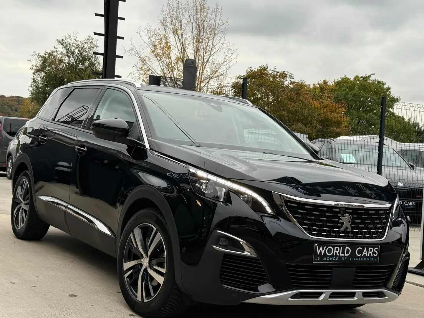 Peugeot 5008 1.5 BlueHDi 7PLACES - PANO - LINE ASS - CAM360° Schwarz - 2