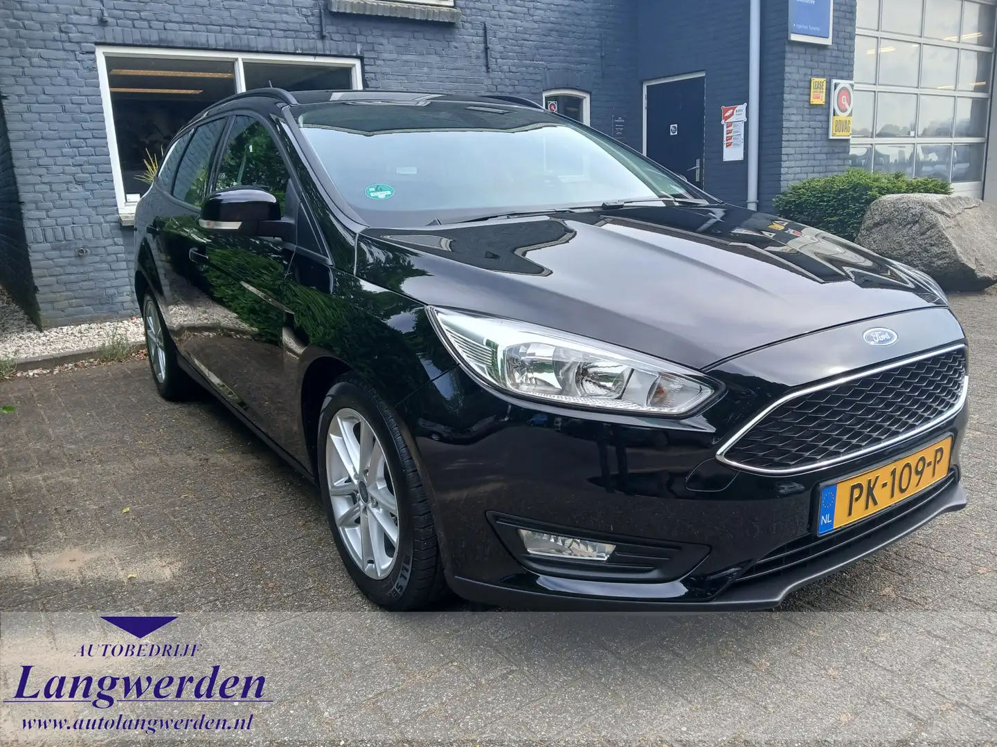 Ford Focus Wagon 1.0 Lease Edition / trekhaak / all season ba Nero - 1