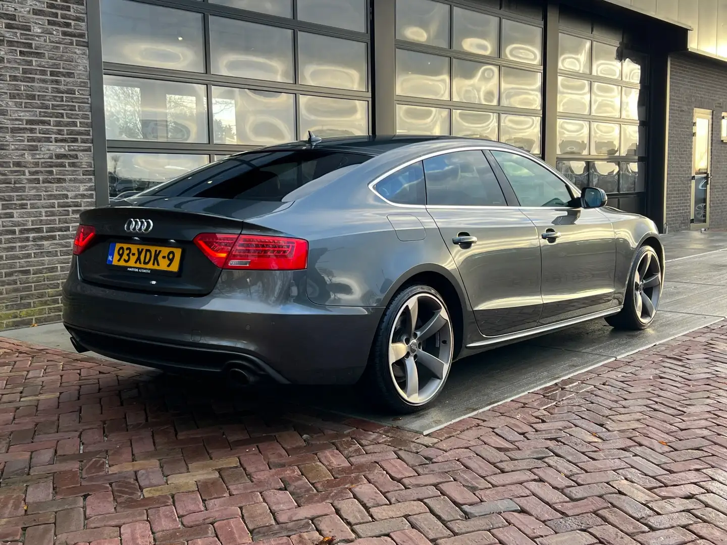 Audi A5 Sportback 1.8 TFSI Pro Line S | B&O | S-Line | 1/2 Grau - 2