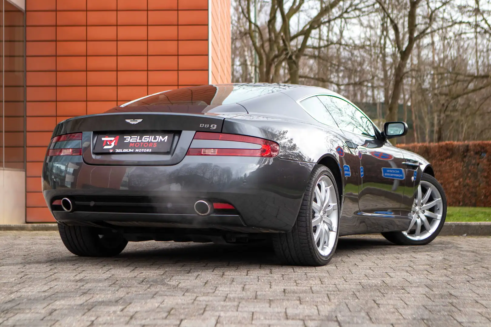Aston Martin DB9 - 5.9l V12 Touchtronic - Full History - Perfect Gris - 2