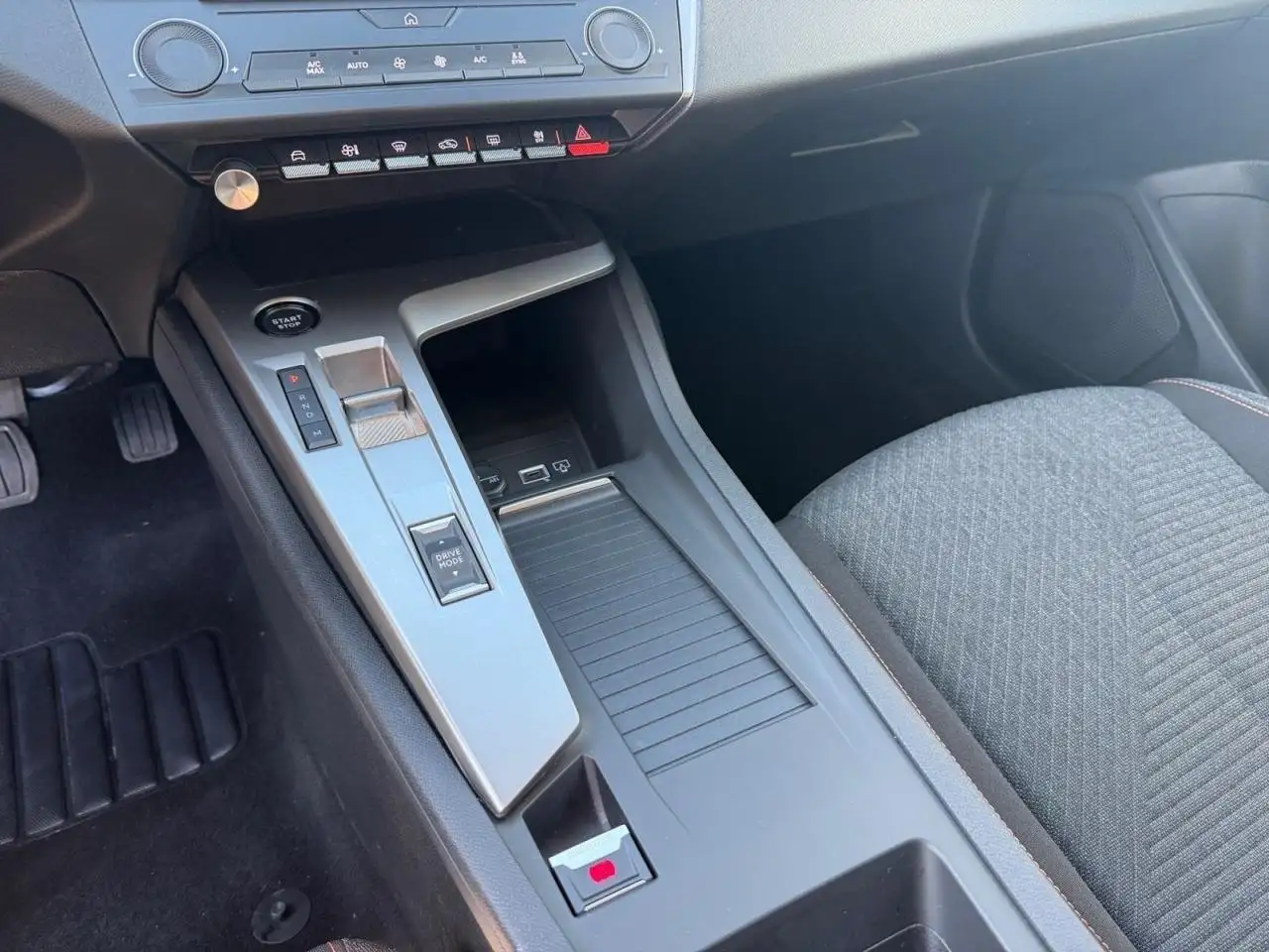 Peugeot 308 308 — photo 19