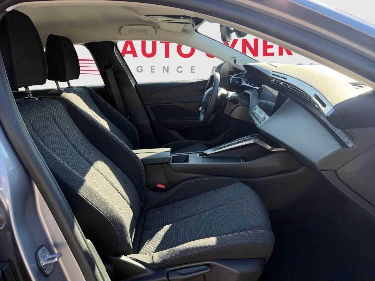 Peugeot 308 308 — photo 17