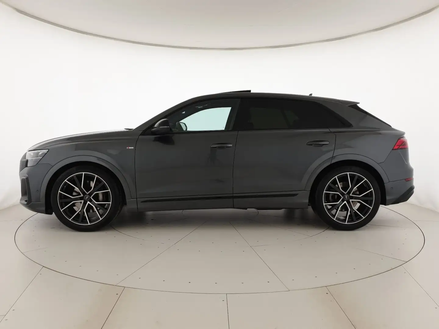 Audi Q8 3.0TDI 286CV quattro tiptronic S line Edition Gris - 2