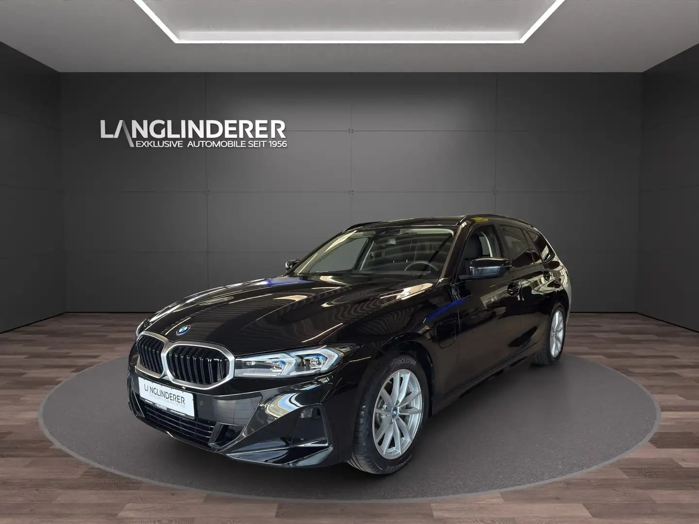 BMW 330 e Touring NP 72.929,- AHK HiFi Negru - 1