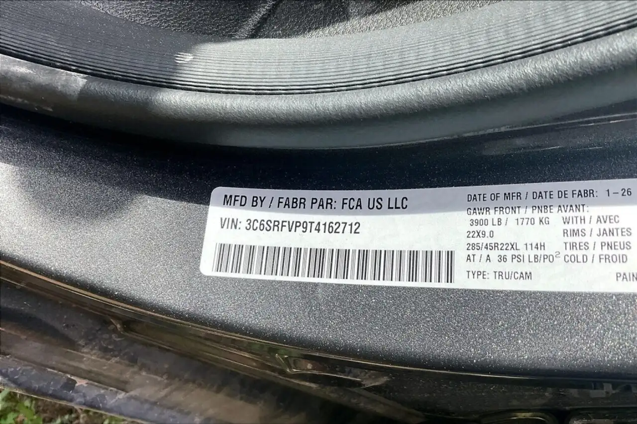 RAM 1500 снимка RAM 1500