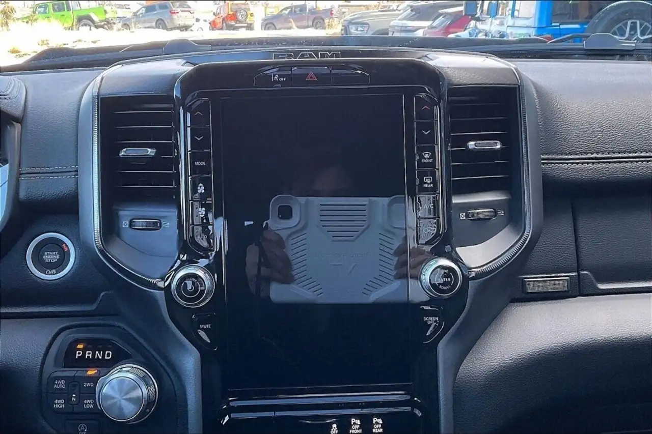 RAM 1500 снимка RAM 1500