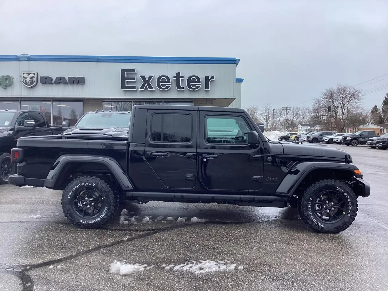 Jeep Gladiator снимка Jeep Gladiator