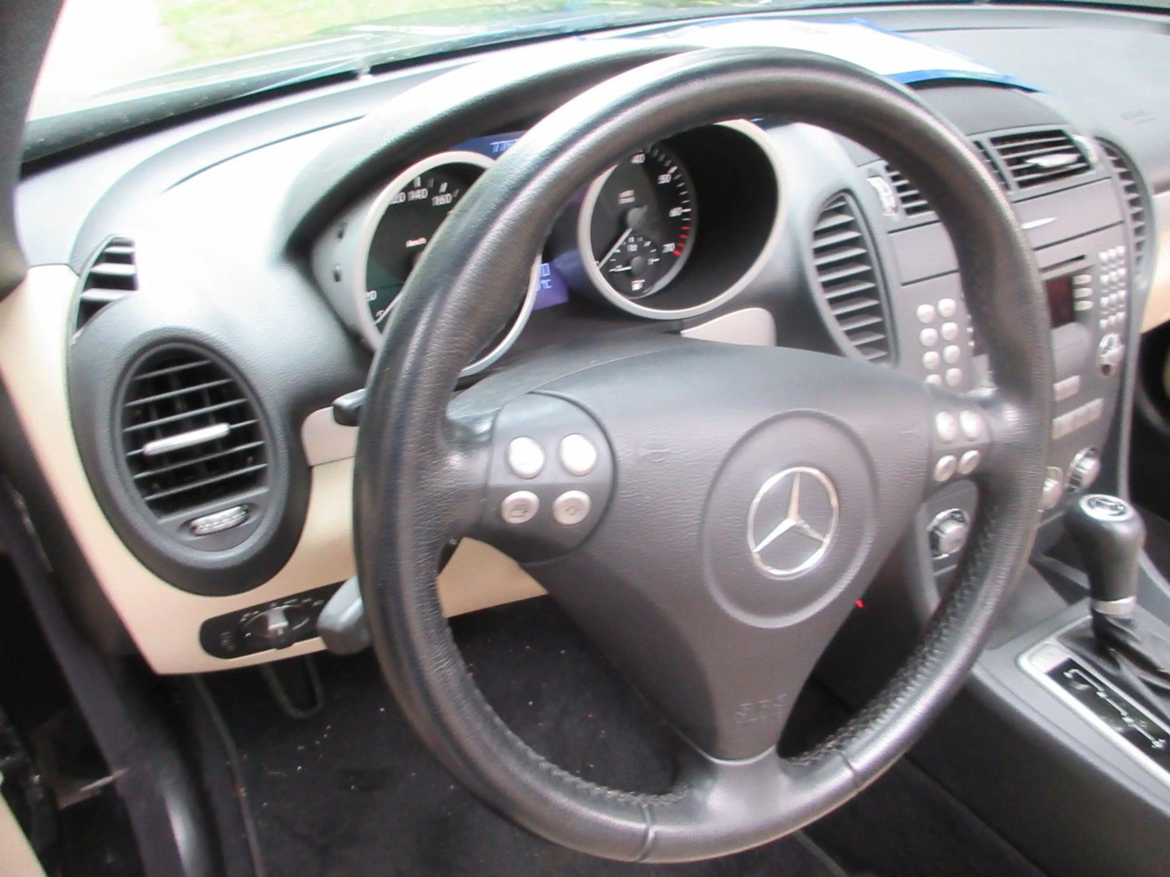 Mercedes-Benz SLK 350 /BI-Xenon/Airscarf/Leder/Navigation/Sitzh — photo 14