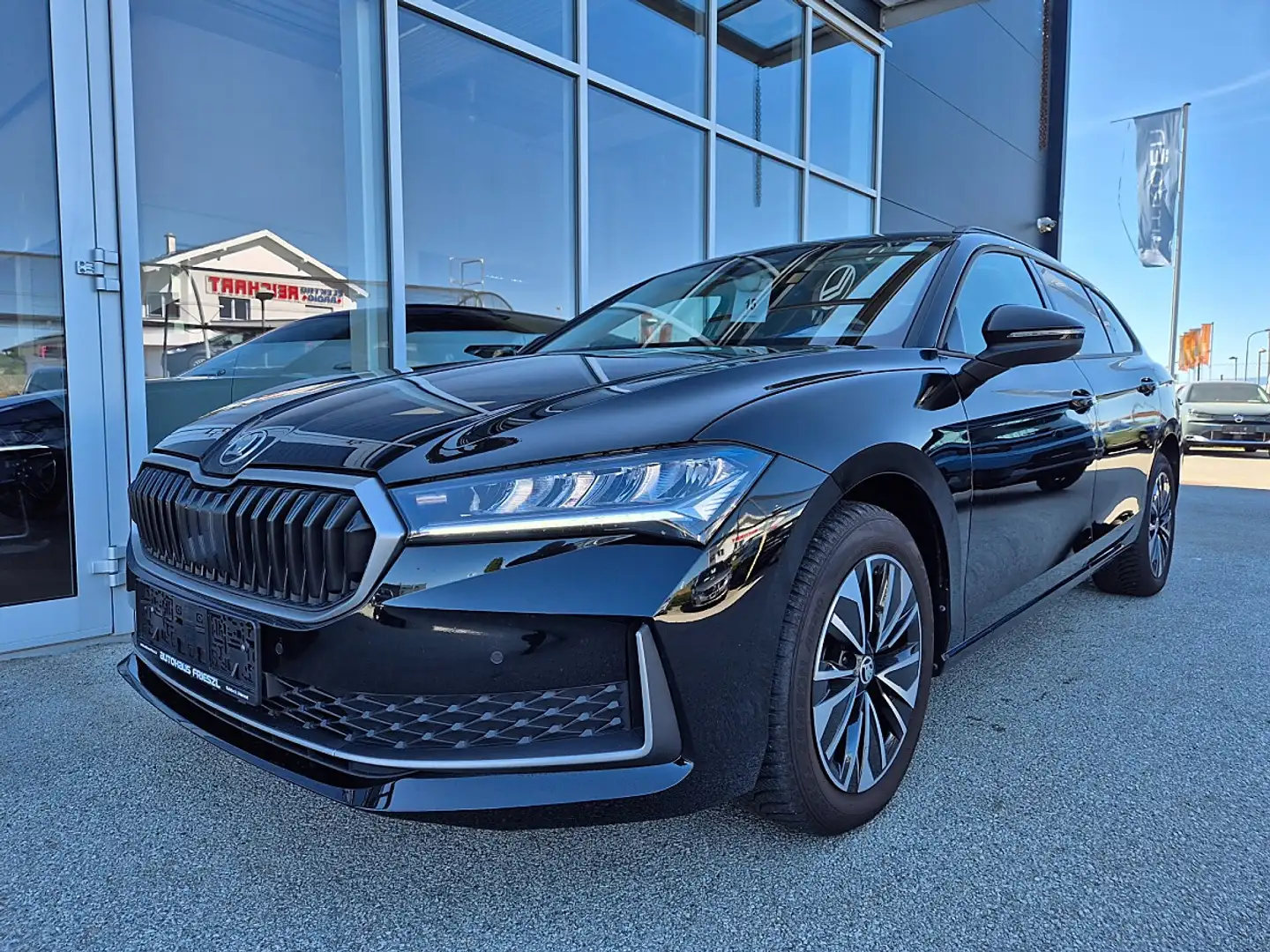 Skoda Superb Kombi 2,0 TDI Selection DSG, ACC, LED, Sitzheizung Schwarz - 1