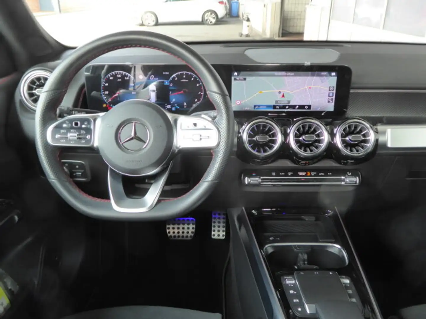 Mercedes-Benz GLB 200 GLB 200 AMG Line LED Kamera MBUX High End Augm-R Gris - 2