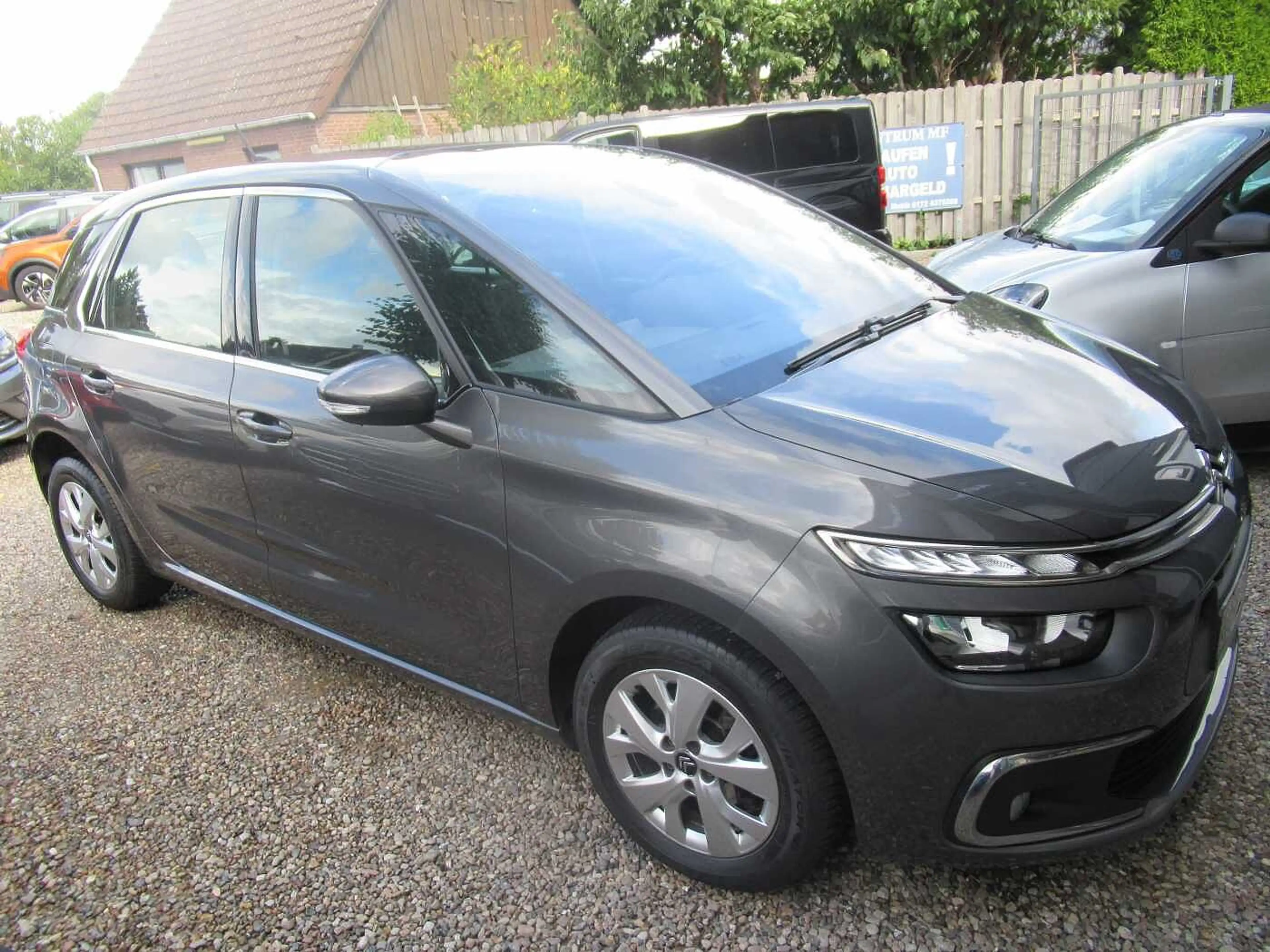 Citroen C4 SpaceTourer Grand BlueHDi 130 Stop&Start SELECTION — photo 3
