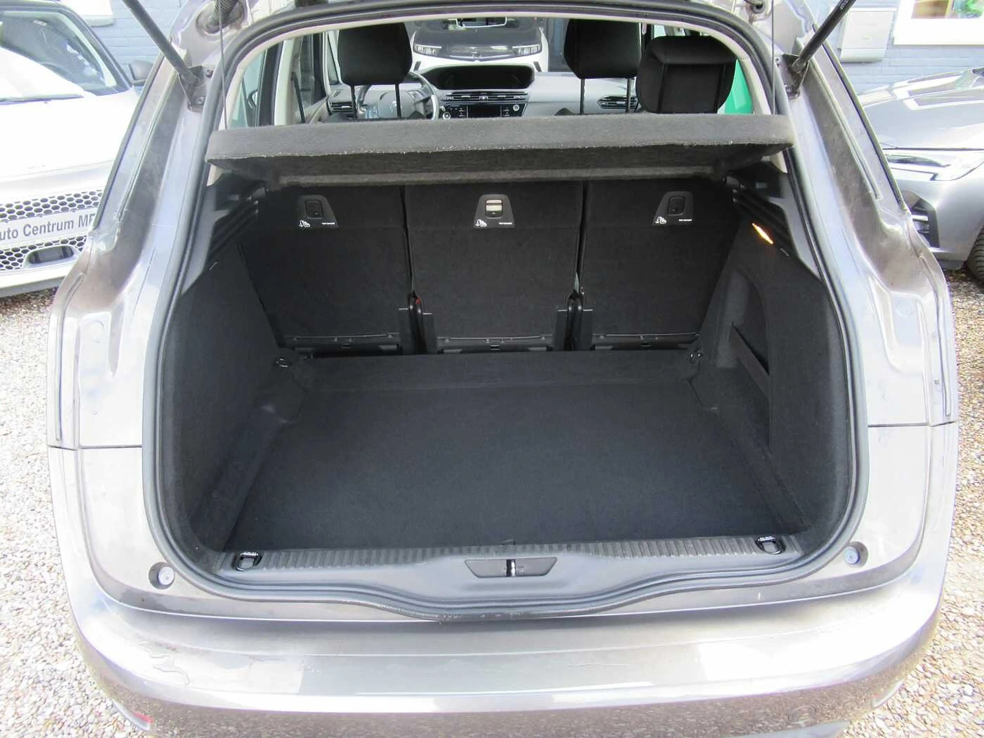 Citroen C4 SpaceTourer Grand BlueHDi 130 Stop&Start SELECTION — photo 7
