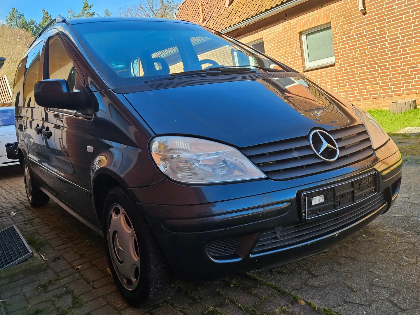Mercedes-Benz Vaneo Vaneo CDI Family*2.Hd*EU4*Klima*Allwetter*5-Sitze Schwarz - 2