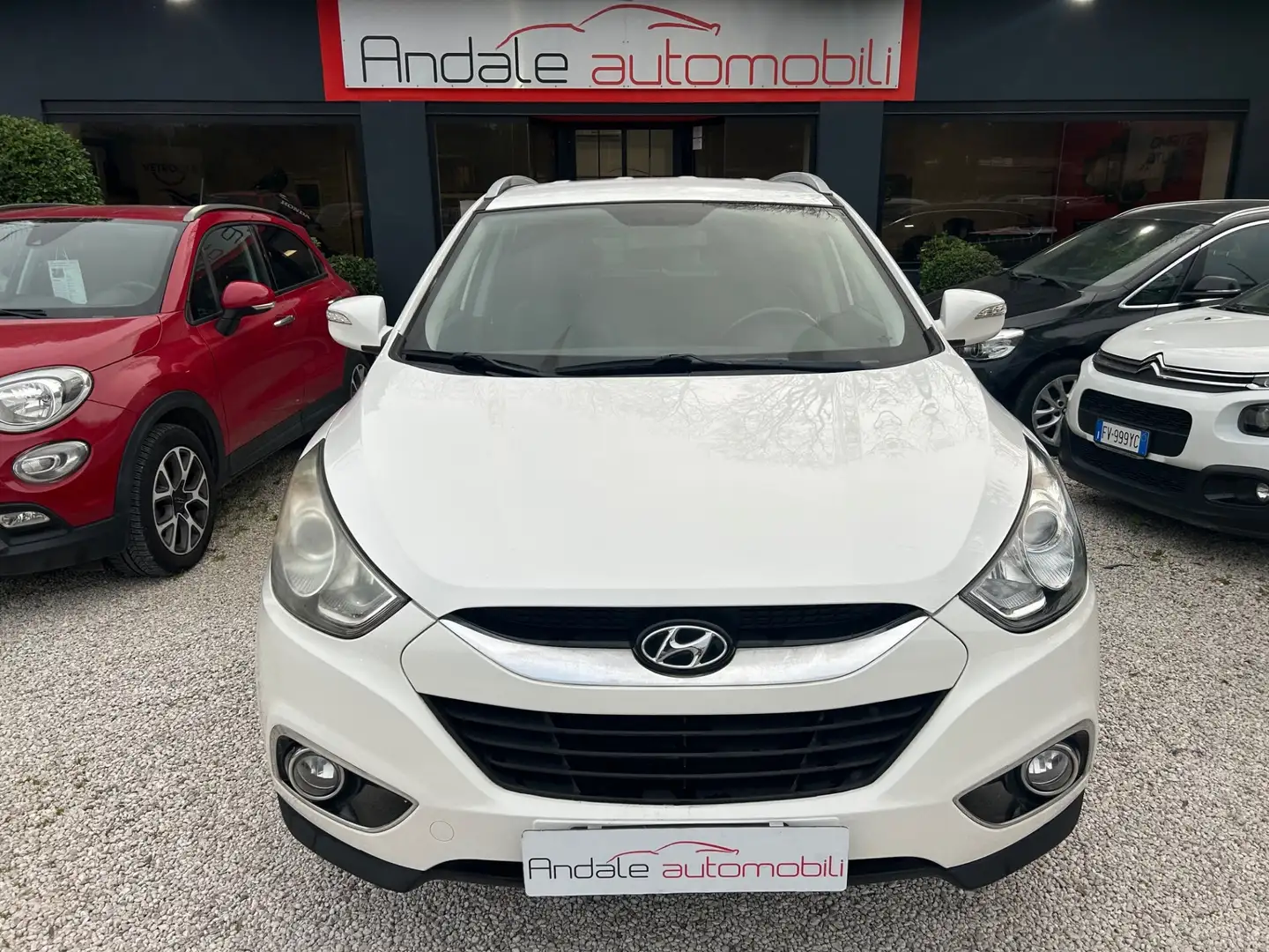 Hyundai iX35 1.7 CRDi 2WD Xpossible Bianco - 2