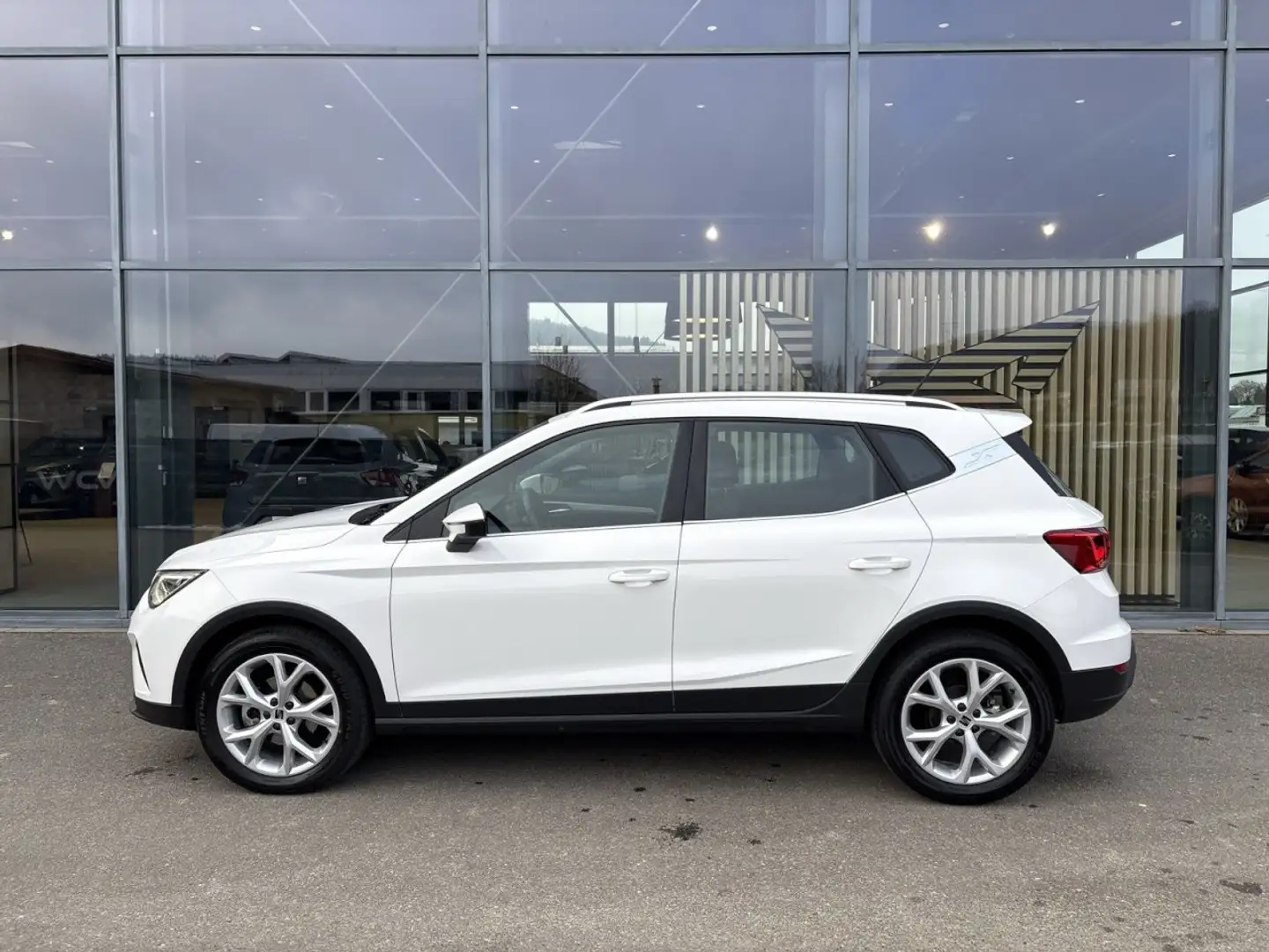 SEAT Arona FR 1.5 TSI DSG Navi,Spurhalteassistent,LED Klima Blanco - 2