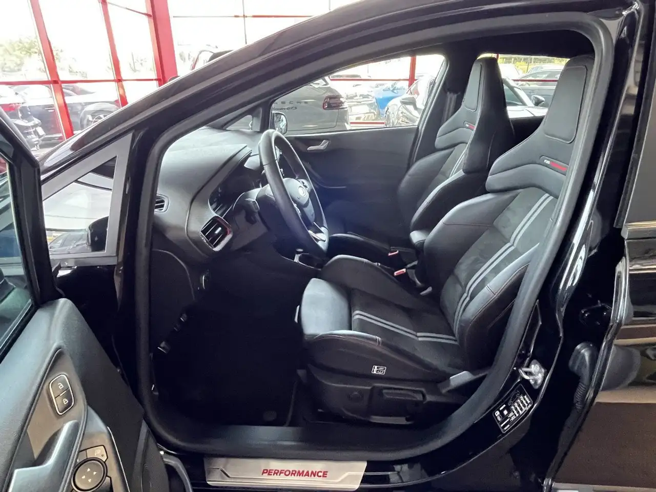 Ford Fiesta 5 portes — photo 13