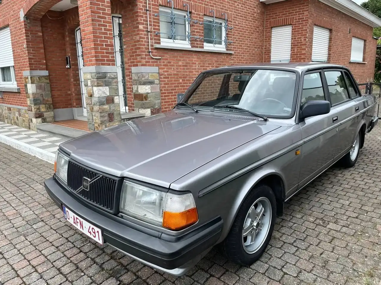 Volvo 240 GLT, foto 1