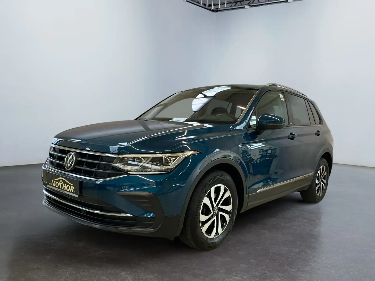 Volkswagen Tiguan Active 1.5TSI DSG AHK Heckklappe elektr Blau - 2