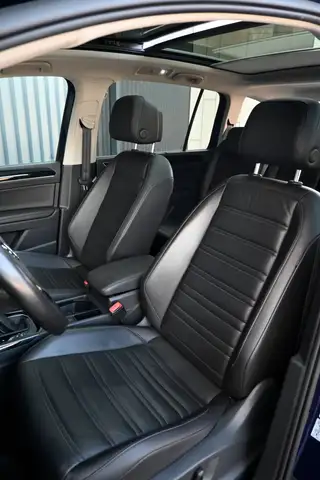 Volkswagen Touran view 10