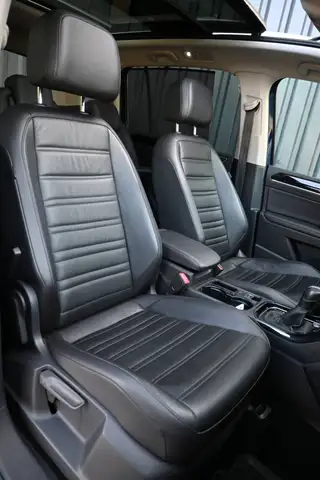 Volkswagen Touran view 11