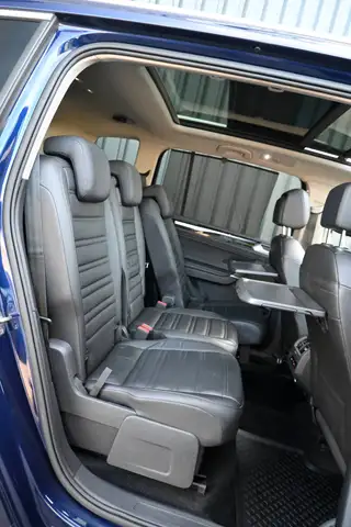 Volkswagen Touran view 12