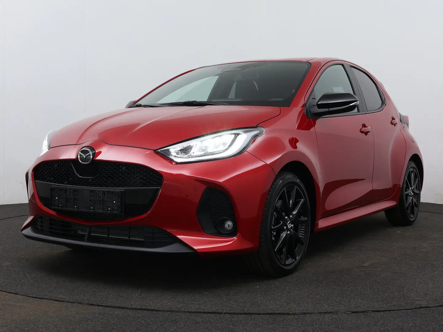 Mazda 2 Hybrid 1.5 Homura In diverse kleuren leverbaar uit Rood - 2