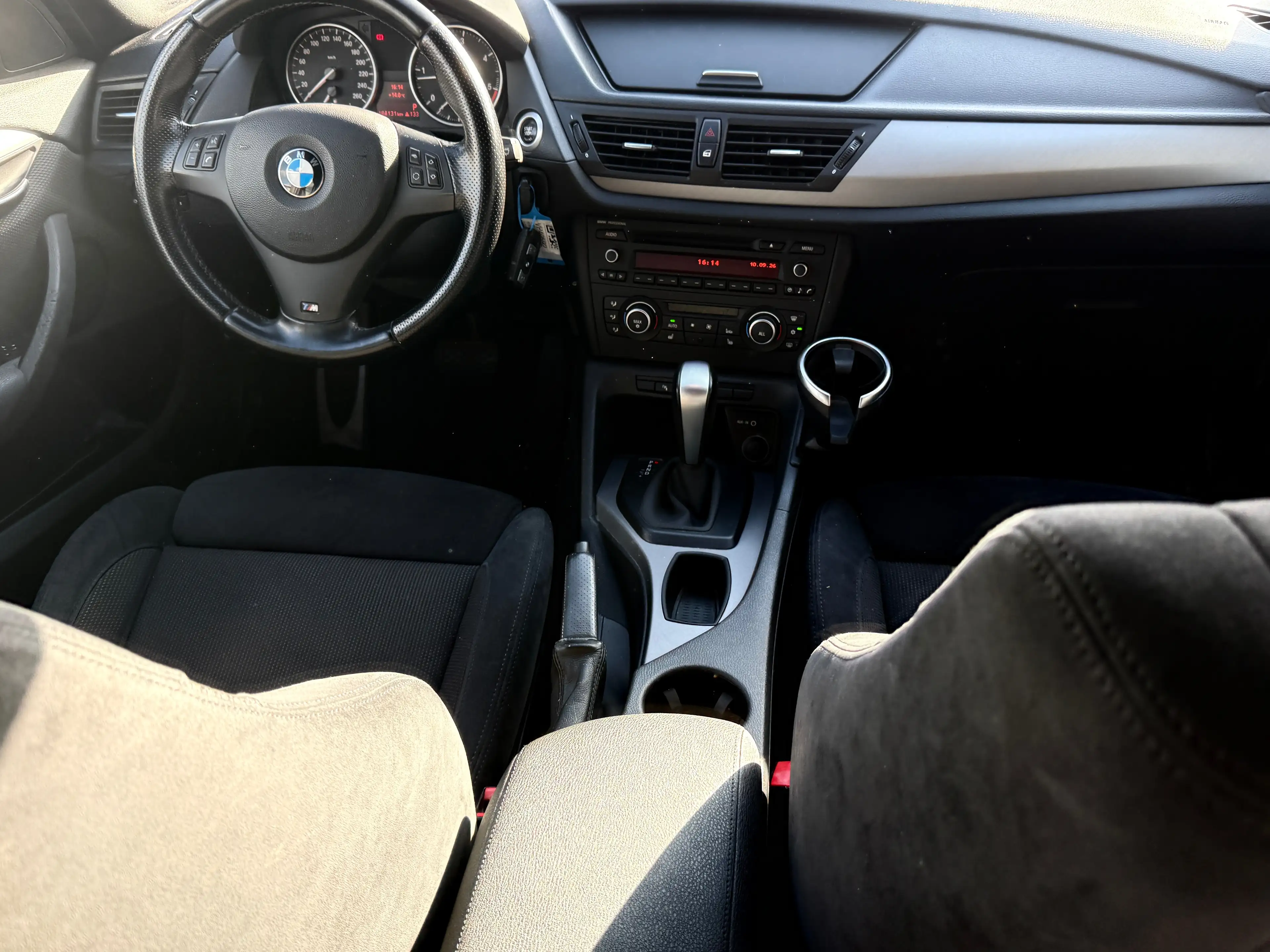 BMW X1 xDrive 23 d — photo 14