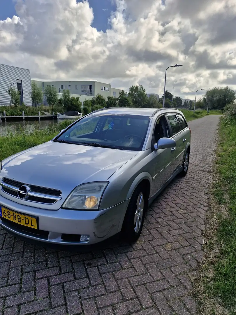 Opel Vectra 2.2-16V Elegance Argent - 1