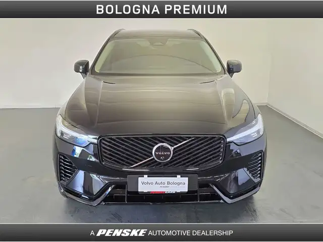 Volvo XC60 view 8