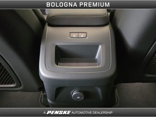Volvo XC60 view 15