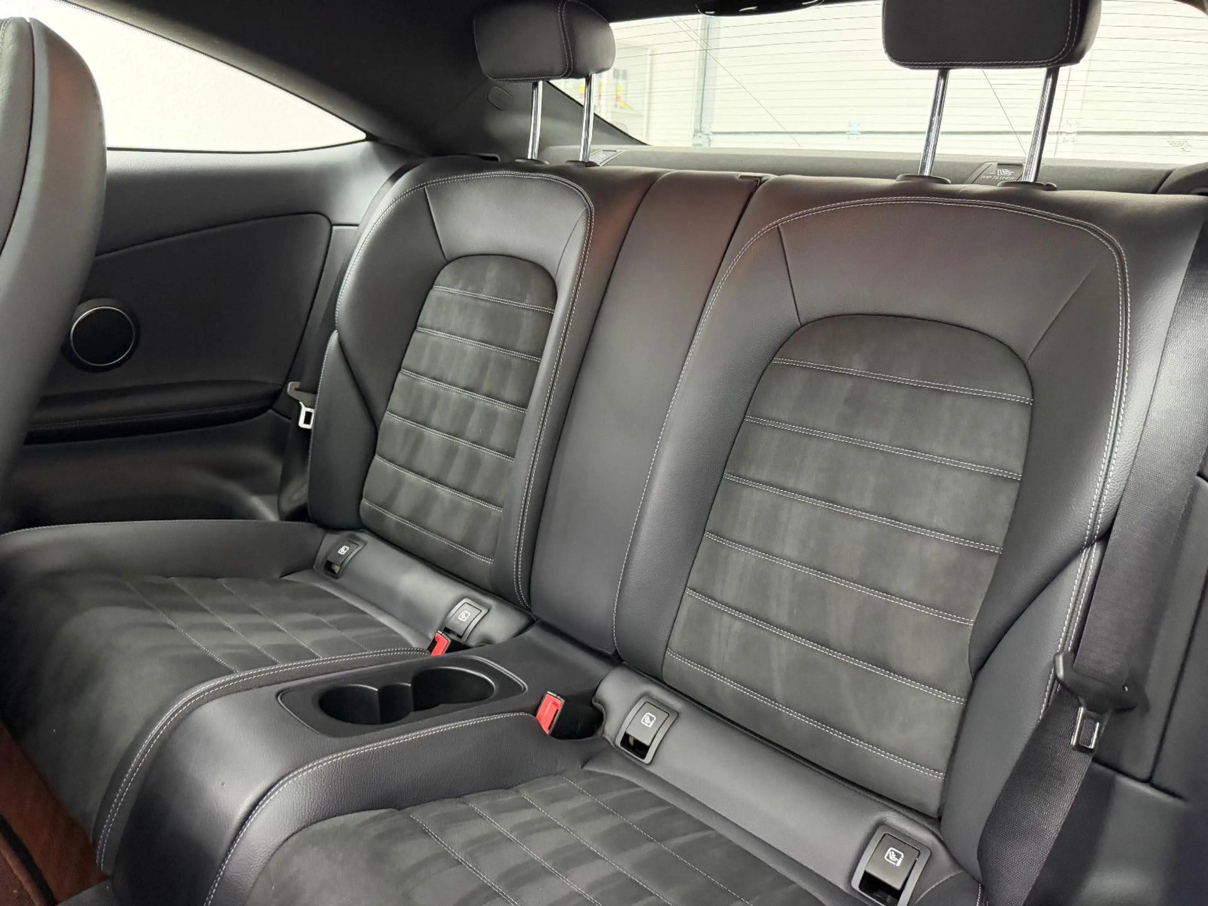 Mercedes-Benz C 400 Coupe 4M/AMG-LINE/DESIGNO/PANO/DE FZG/AHK — photo 7