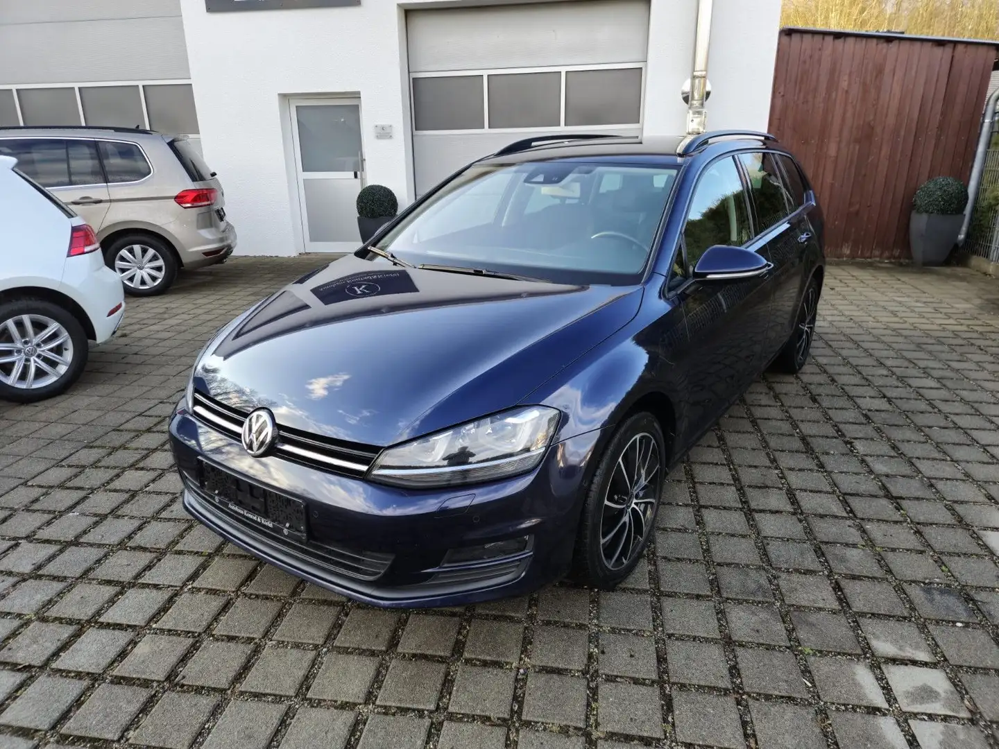 Volkswagen Golf VII Variant Comfortline BMT Automatik Bleu - 1