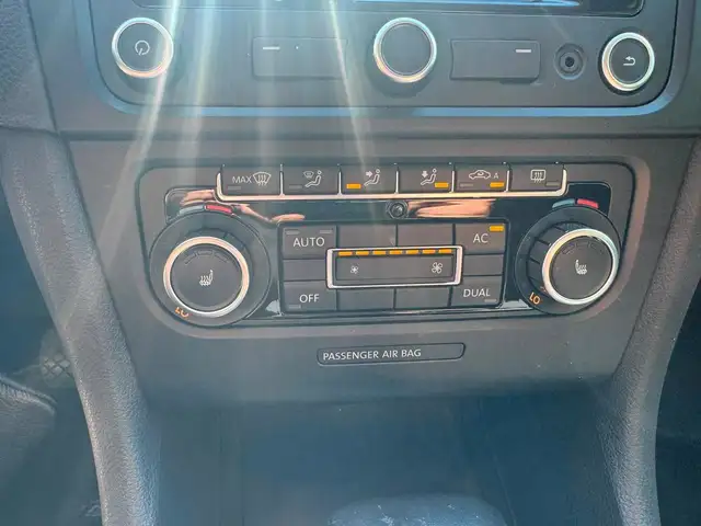 Volkswagen Golf view 14