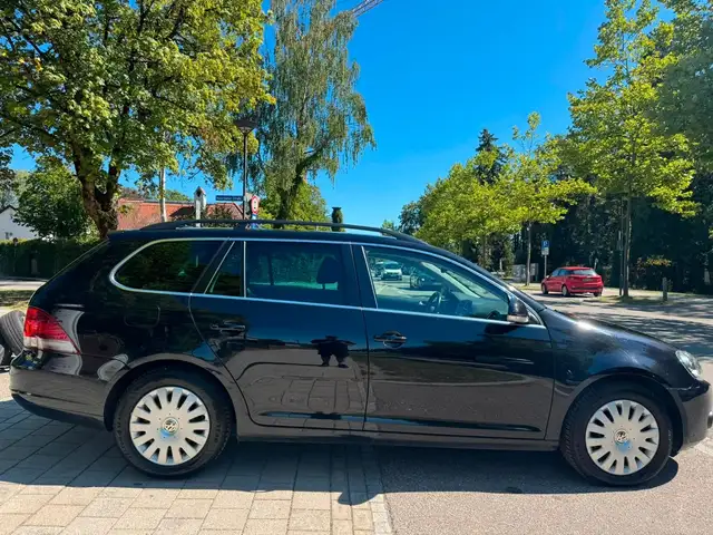 Volkswagen Golf view 5