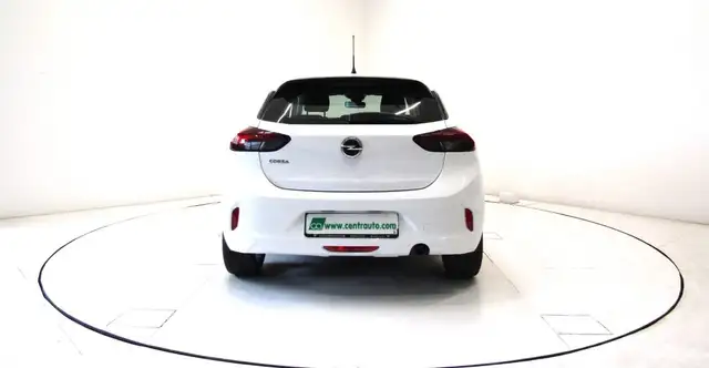 Opel Corsa view 4