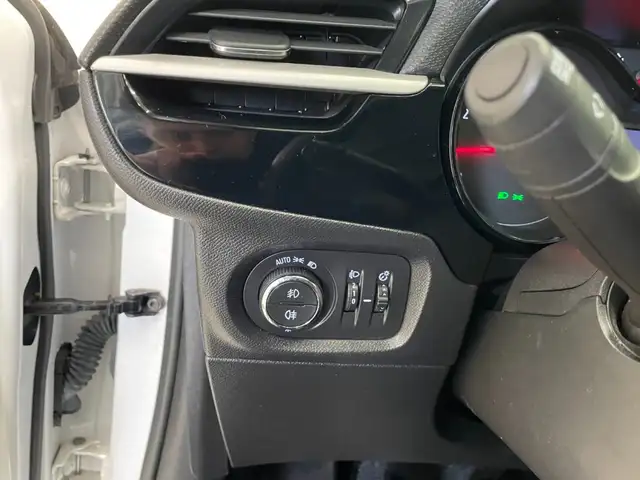 Opel Corsa view 13