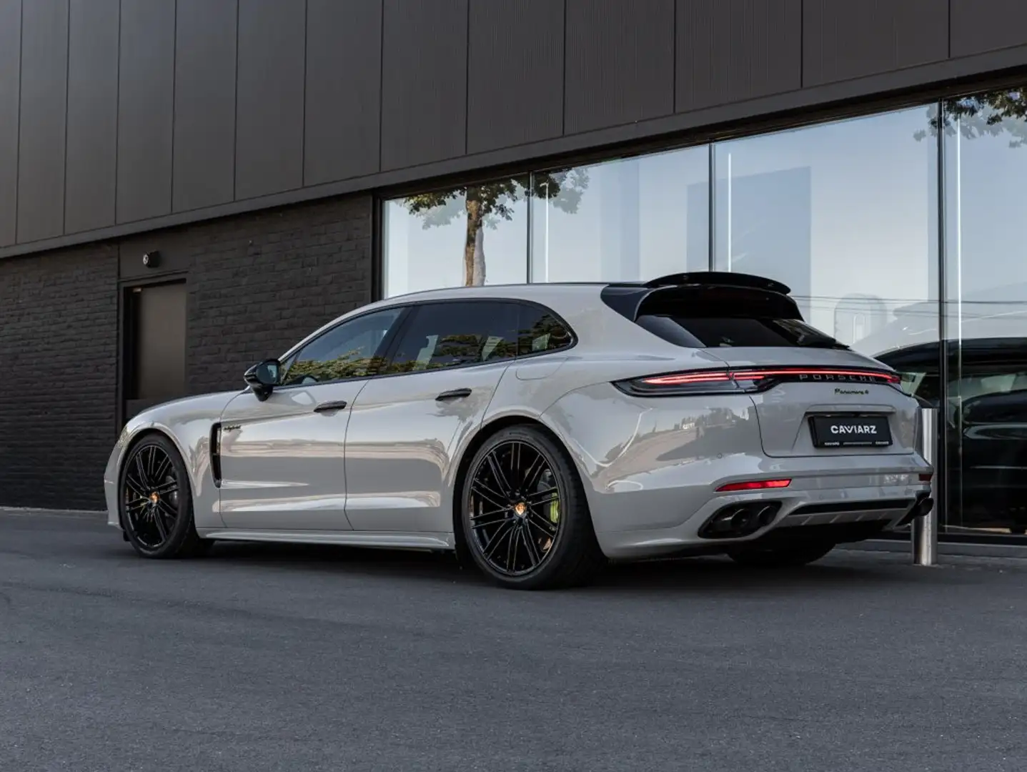 Porsche Panamera 4 E-HYB ST SPORTDES/UITL/21"/PANO/MATRIX/HUD FULL Gris - 2