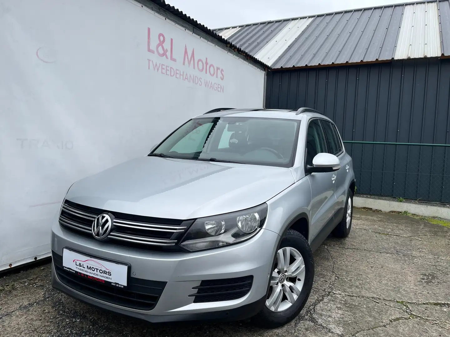 Volkswagen Tiguan 1.4 TSI Trendline BMT*Panodak ParkAssist Camera* Zilver - 1