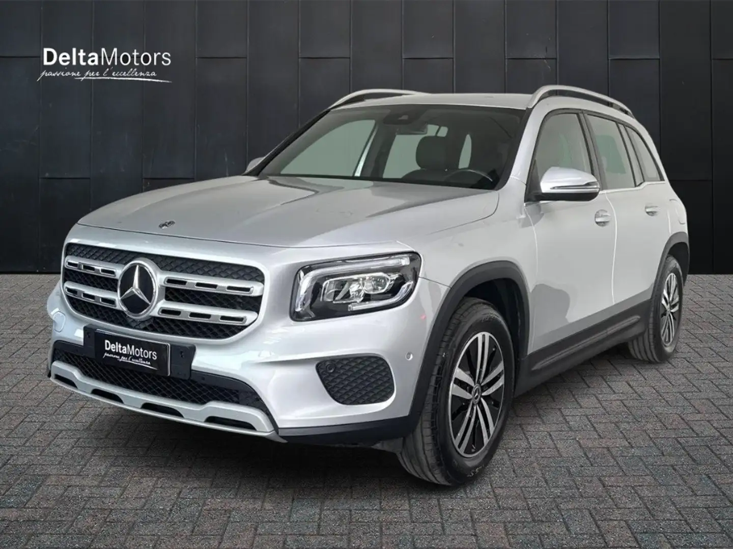Mercedes-Benz GLB 200 200 d Sport 4matic auto Argent - 1