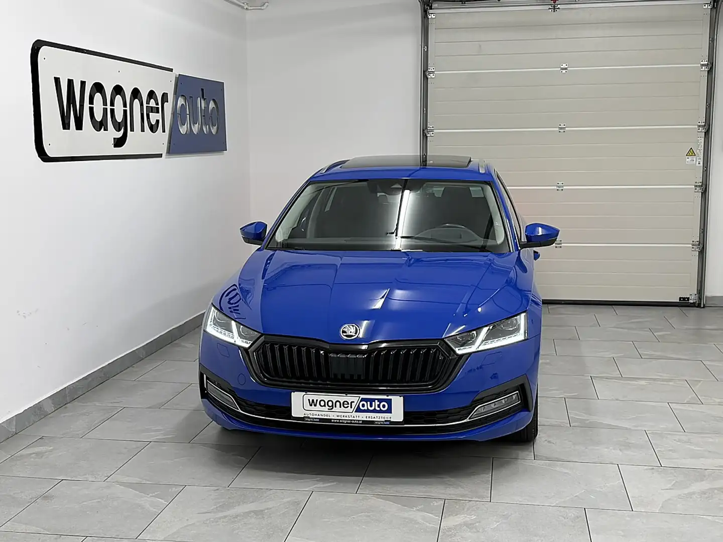 Skoda Octavia Combi 2,0 TDI Style DSG.Matrix LED/ACC/DCC/Navi... Blau - 1