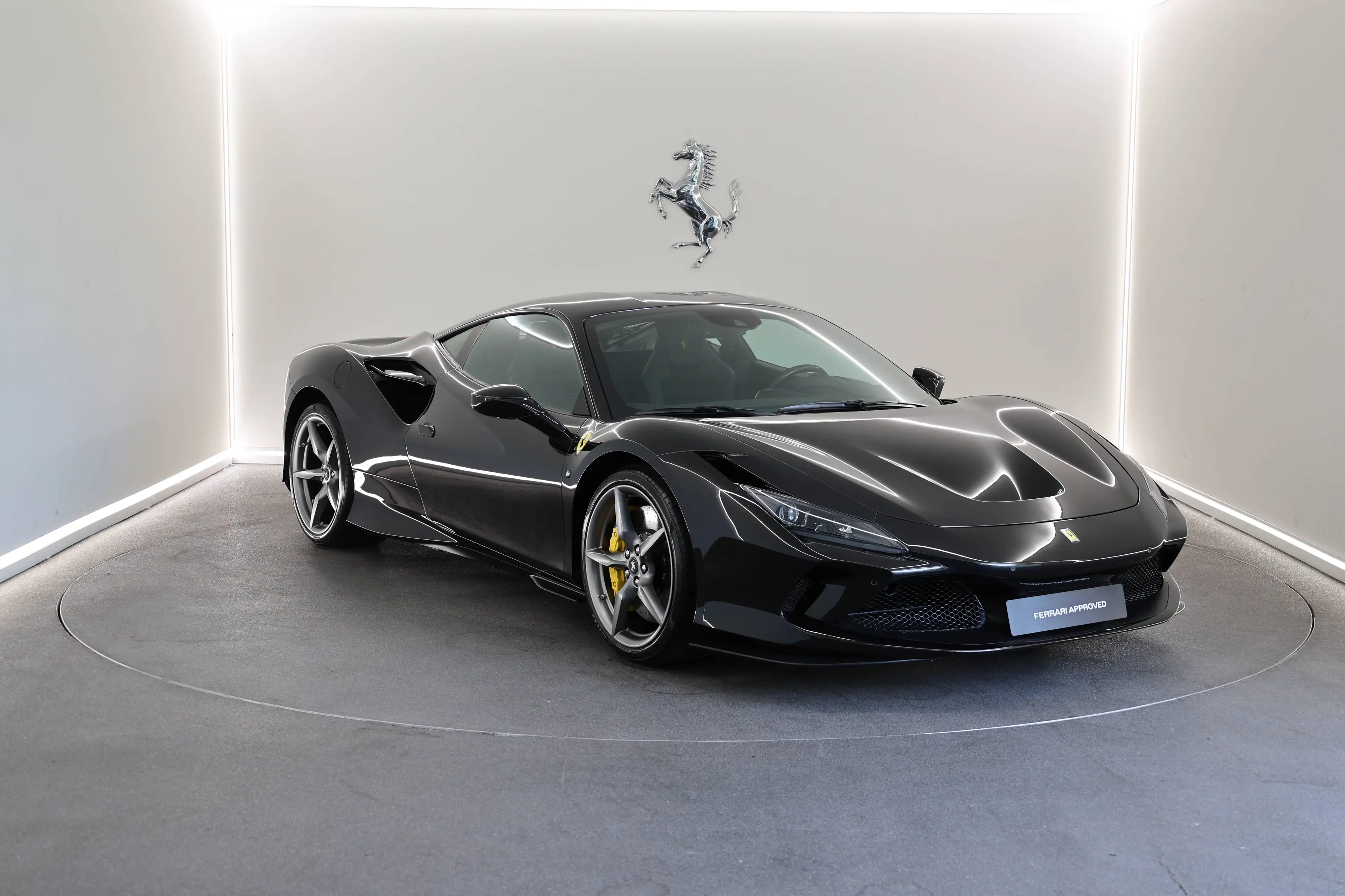 Ferrari F8 Tributo Nero Daytona / Full PPF / Ferrari Approved — photo 8