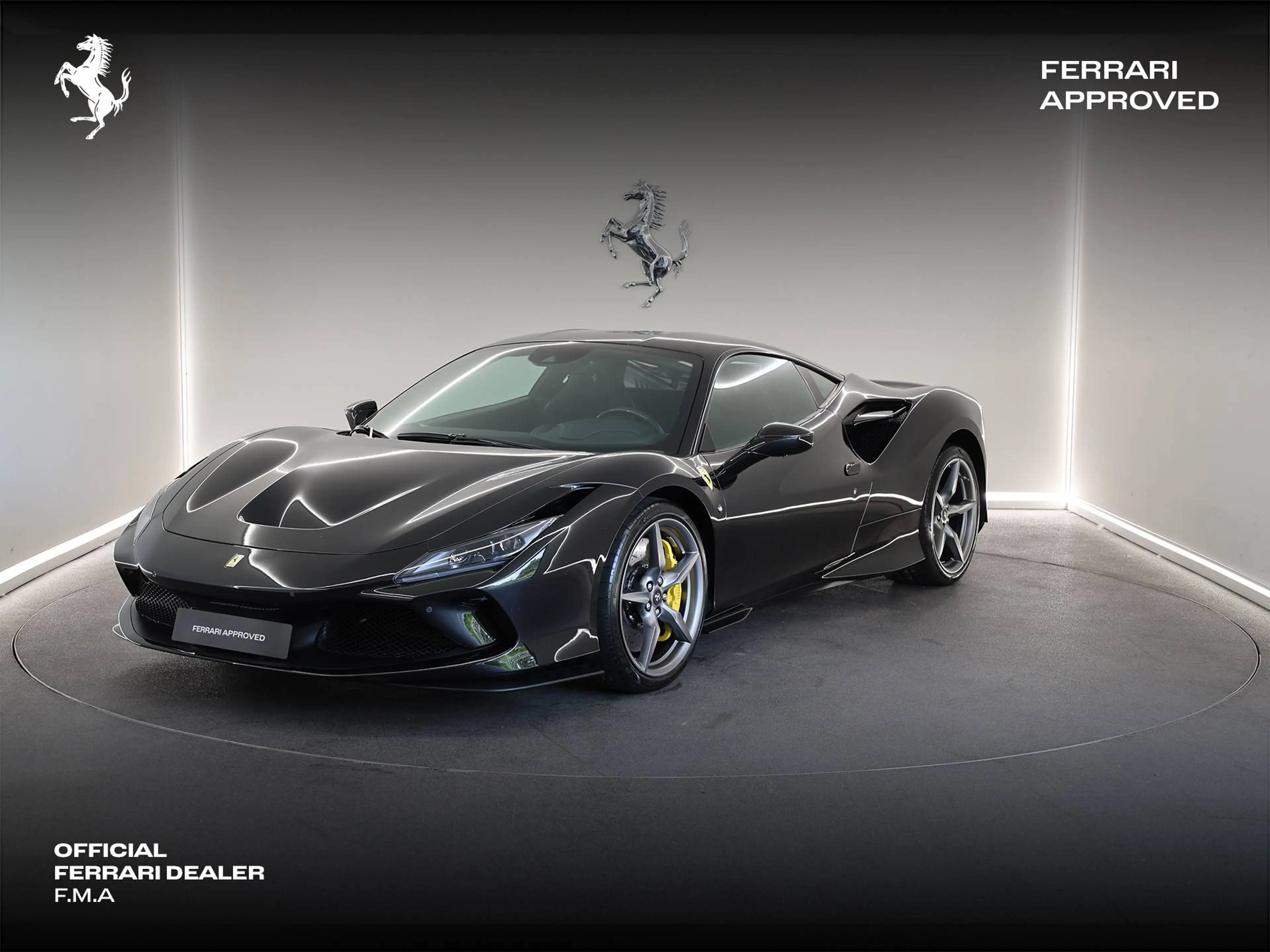 Ferrari F8 Tributo Nero Daytona / Full PPF / Ferrari Approved