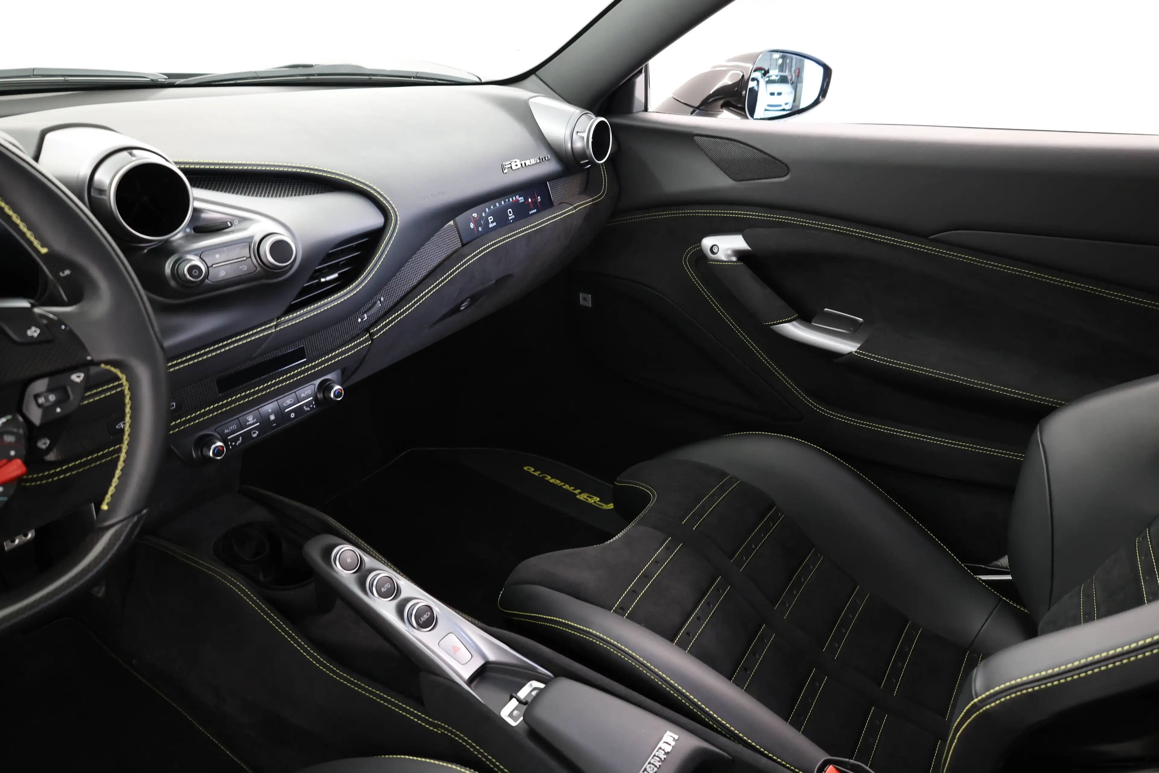 Ferrari F8 Tributo Nero Daytona / Full PPF / Ferrari Approved — photo 14