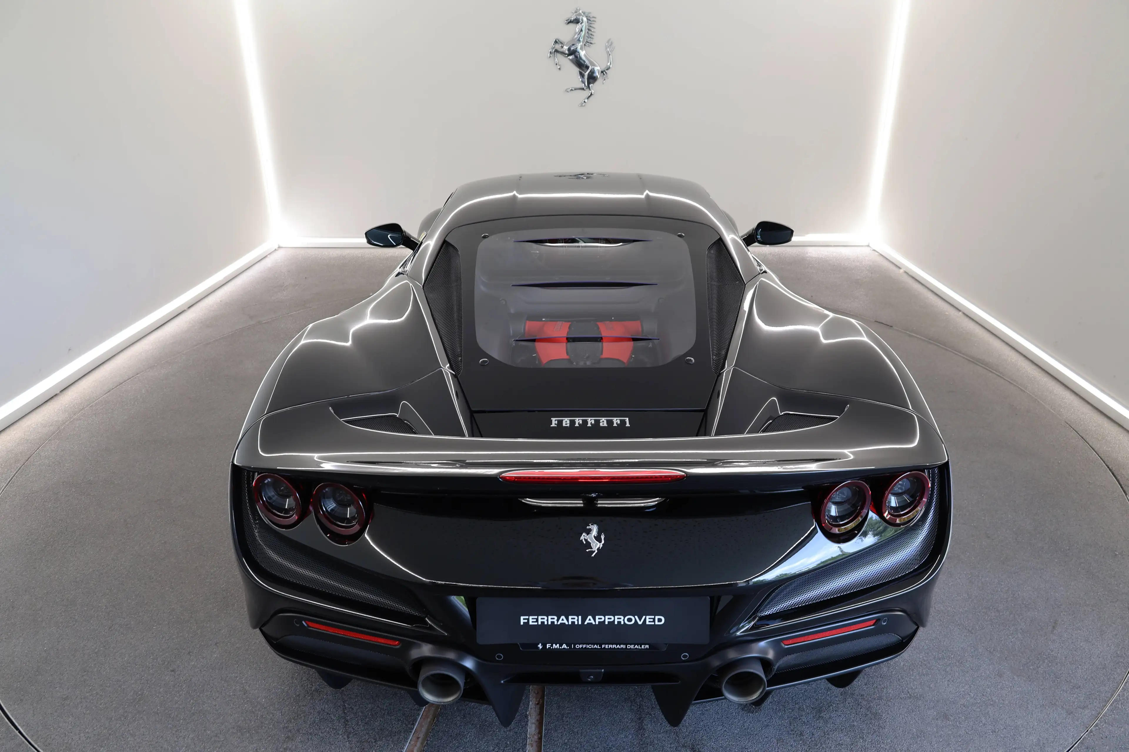 Ferrari F8 Tributo Nero Daytona / Full PPF / Ferrari Approved — photo 10