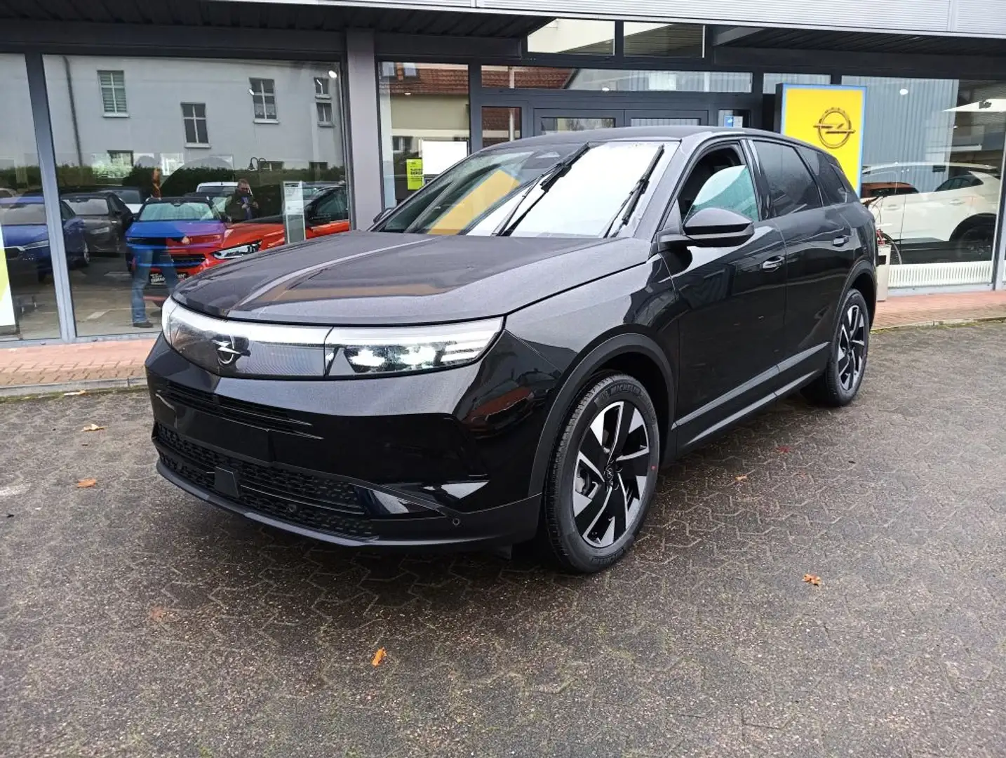 Opel Grandland 1.2 DI Hybrid 48 V Automatik GS (1G) Schwarz - 2